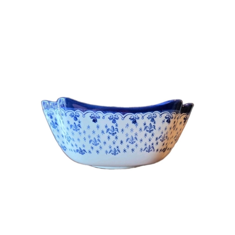 Vintage WCL Serving Bowl Blue Fleur-de-lis Cottage Grandma Country